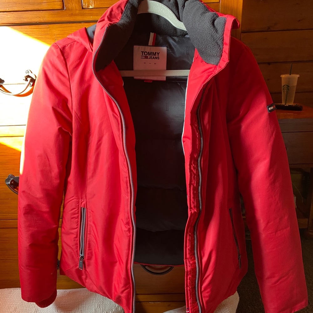 Tommy Hilfiger Hooded Down Jacket